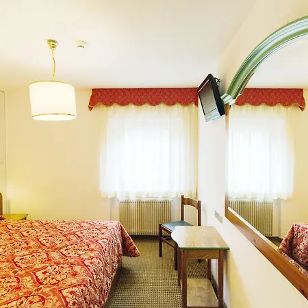 Hotel Italo 3*